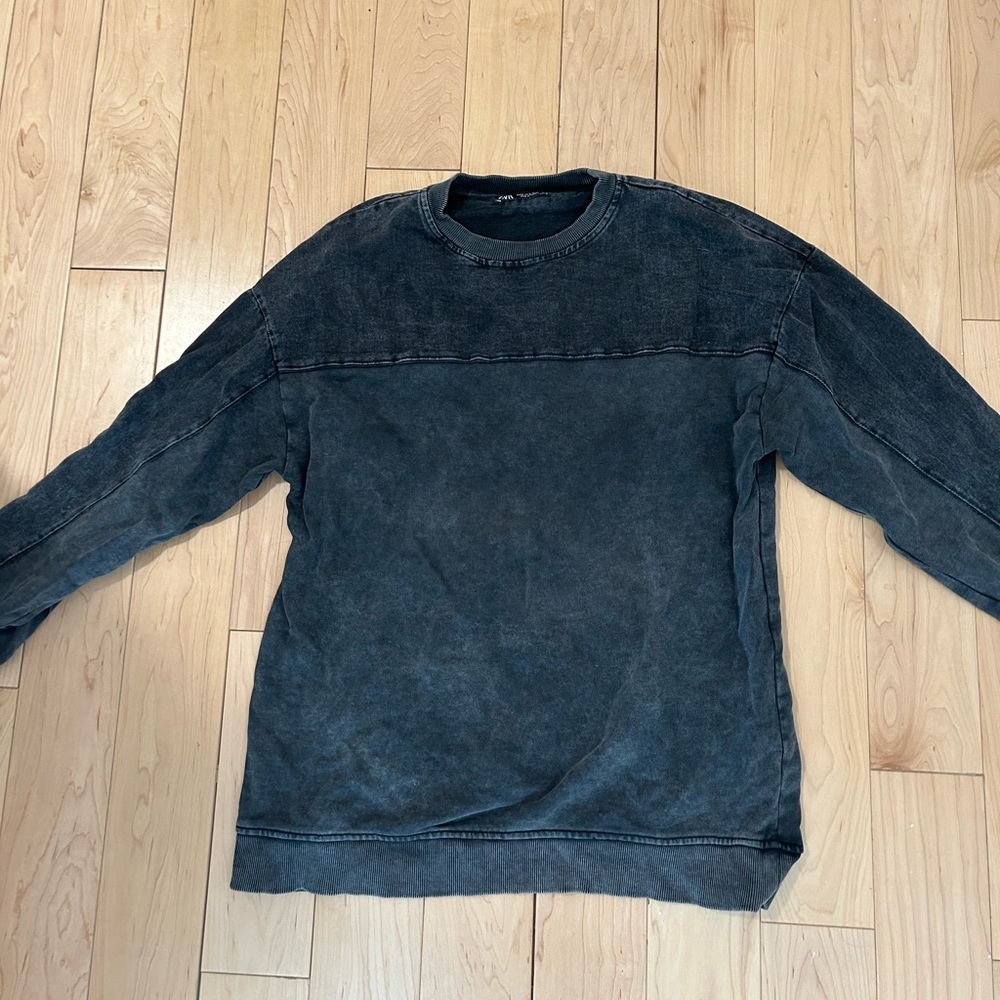 Zara Sweatshirt